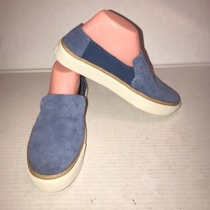 NWOB Toms Blue Two Tone Sunset Sneaker Flats Sz 7